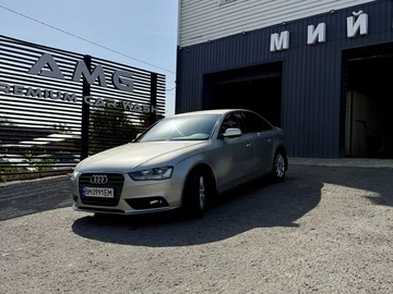 Авто Audi A4 2012 № 7950626