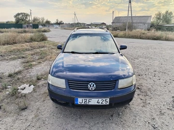 Авто Volkswagen Passat Variant 2000 № 7951227