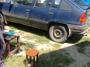 Авто Opel Kadett 1988 № 7951357