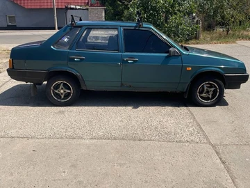 Авто ВАЗ 21099 2000 № 7951630
