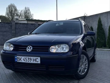 Авто Volkswagen Golf 2000 № 7951649