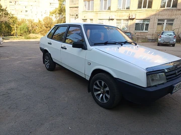 Авто ВАЗ 21099 2000 № 7951765