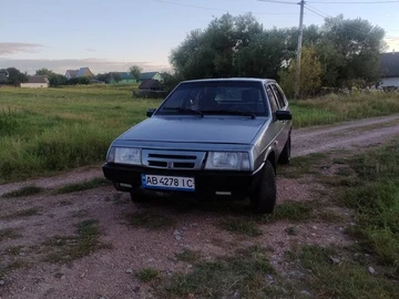 Авто ВАЗ 2109 1989 № 7951808