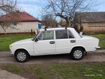 Авто ВАЗ 2101 1977 № 7951997