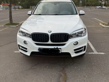 Авто BMW X5 2017 № 7952000