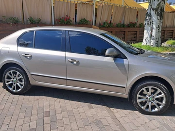 Авто Skoda Superb 2010 № 7952008
