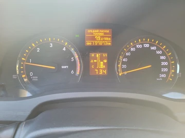 Авто Toyota Avensis 2010 № 7952155