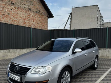 Авто Volkswagen Passat Variant 2010 № 7952251