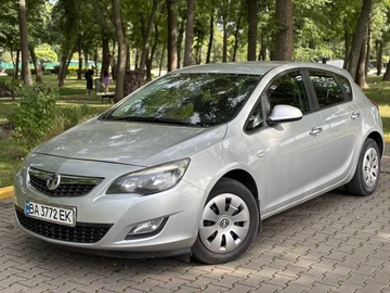 Авто Opel Astra 2012 № 7952413