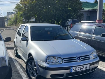 Авто Volkswagen Golf 2000 № 7952869
