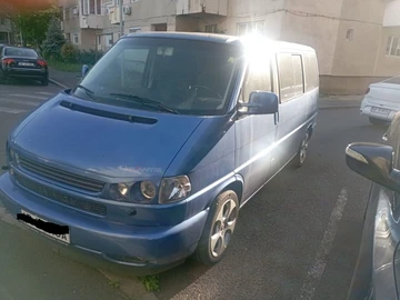 Авто Volkswagen Transporter 2000 № 7952974