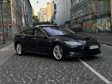 Авто Tesla Model S 2013 № 7953114