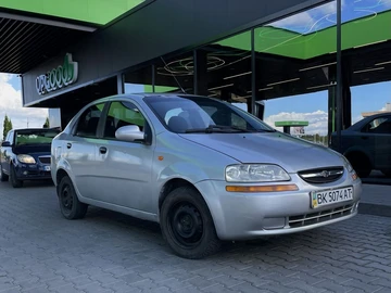 Авто Chevrolet Aveo 2005 № 7953118