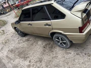 Авто ВАЗ 2109 1988 № 7953335
