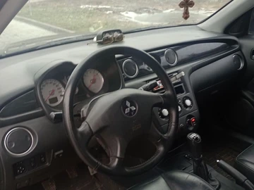 Авто Mitsubishi Outlander 2003 № 7953491
