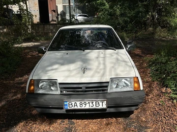 Авто ВАЗ 21099 1992 № 7953605
