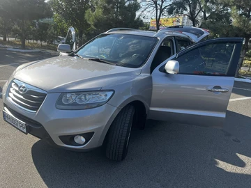 Авто Hyundai Santa Fe 2011 № 7953704