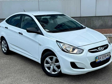 Авто Hyundai Accent 2015 № 7953837