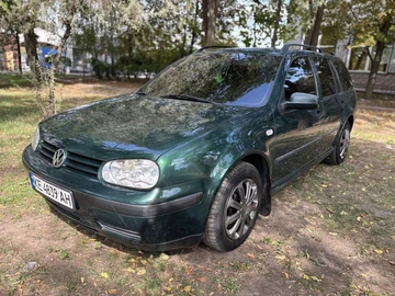 Авто Volkswagen Golf 2000 № 7953922