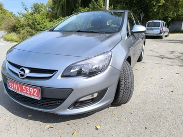 Авто Opel Astra 2013 № 7953932