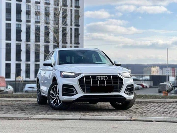 Авто Audi Q5 2021 № 7954217