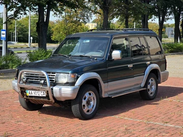Авто Mitsubishi Pajero 1997 № 7954244