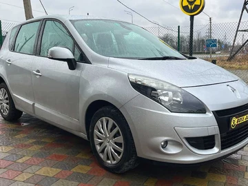 Авто Renault Scenic 2011 № 7954252