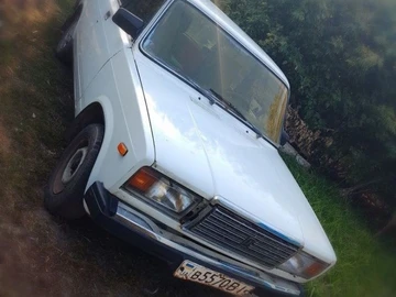 Авто ВАЗ 2107 1989 № 7954282