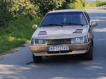 Авто ВАЗ 2109 1996 № 7954347