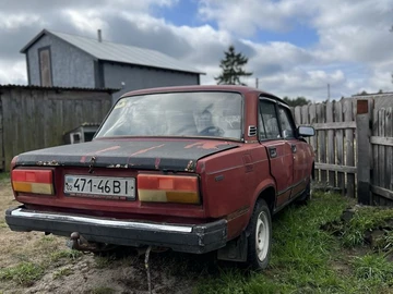 Авто ВАЗ 2107 1987 № 7954512