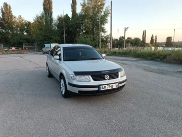 Авто Volkswagen Passat Sedan 2000 № 7954746