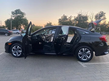 Авто Honda Civic 2018 № 7954772
