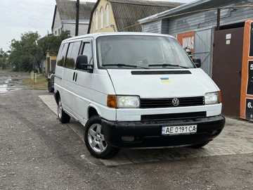 Авто Volkswagen Transporter 1993 № 7955473