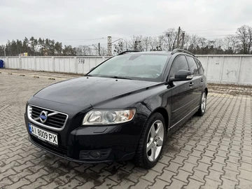 Авто Volvo V50 2010 № 7955506