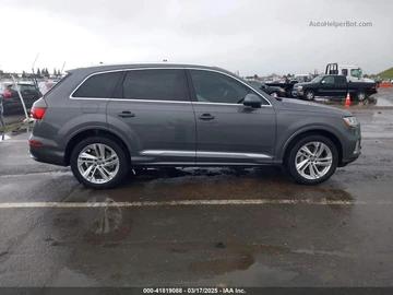 Авто Audi Q7 2020 № 7955550