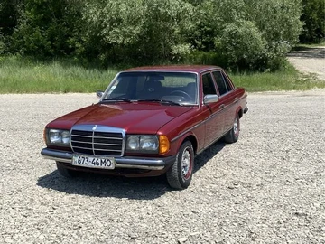 Авто Mercedes E Серия 1982 № 7955789
