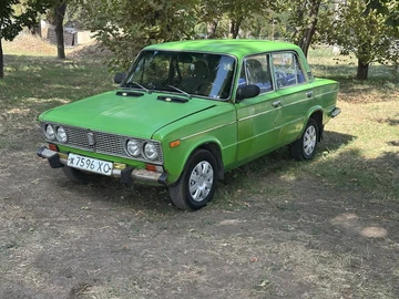 Авто ВАЗ 2103 1975 № 7956144