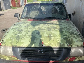 Авто Mazda B-Series 2001 № 7956158