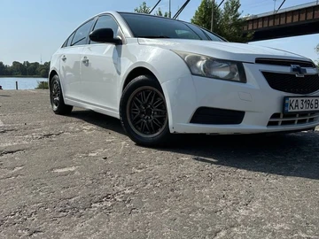 Авто Chevrolet Cruze 2011 № 7956221