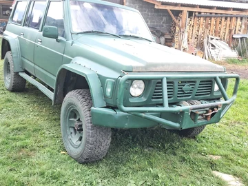 Авто Nissan Patrol 1995 № 7956235