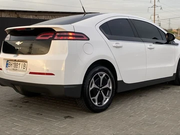 Авто Chevrolet Volt 2014 № 7956248