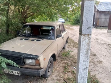 Авто ВАЗ 2107 1991 № 7956447