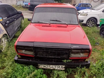 Авто ВАЗ 2107 1990 № 7956593