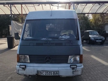 Авто Mercedes 8 1995 № 7956667