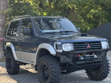 Авто Mitsubishi Pajero 1996 № 7957034