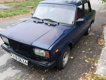 Авто ВАЗ 2107 1989 № 7957035