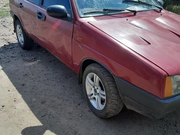 Авто ВАЗ 2109 1992 № 7957075