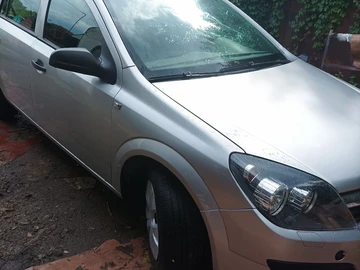 Авто Opel Astra 2006 № 7957115