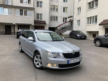 Авто Skoda Superb 2013 № 7957259