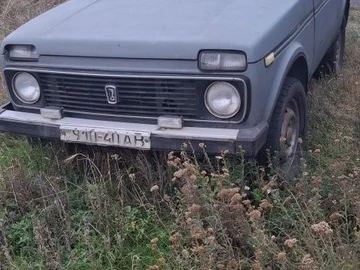 Авто ВАЗ 2121 1982 № 7957389